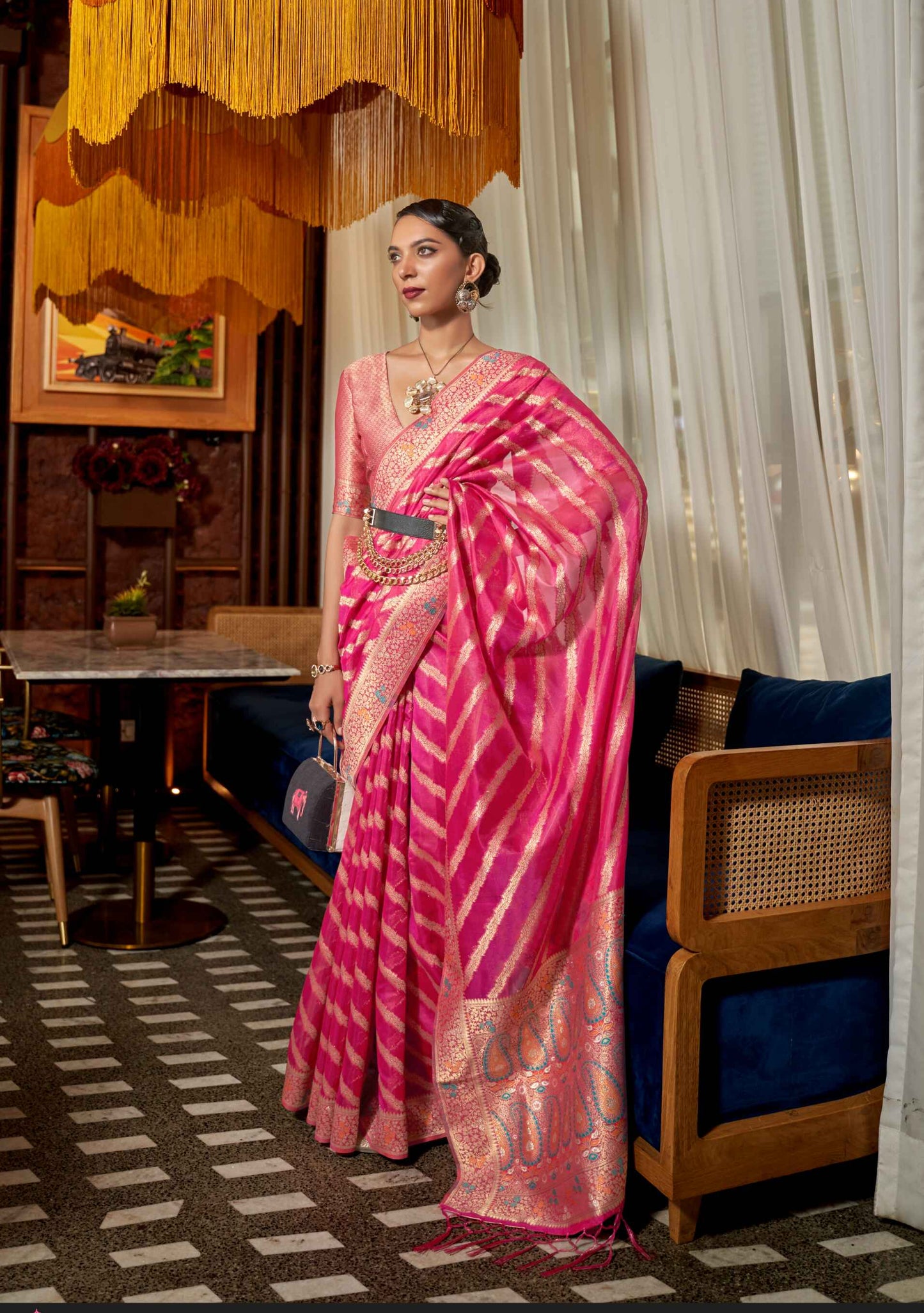 Banarasi Organza Two Tone Saree On Silk With Meenakari Detail