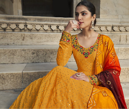 Georgette Backless Aari Embroidery Gown With Border Floral Aari Embroidery