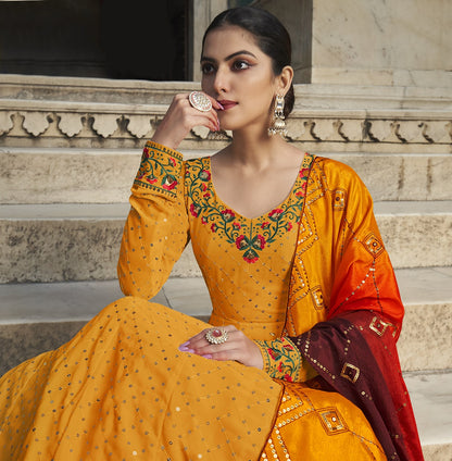 Georgette Backless Aari Embroidery Gown With Border Floral Aari Embroidery