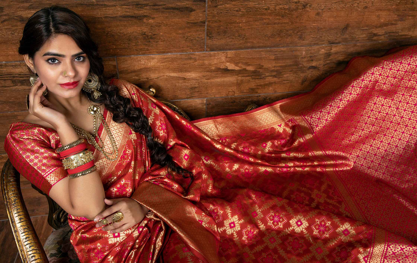 Red Benarasi Weaving Silk Saree